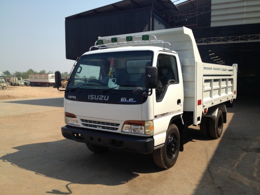 ขายครับ ISUZU NPR เครื่อง 135 แรงกระบะดั้มยาว 3.3 เมตร กว้าง 2.30 เมตร ยาง 825 รถนอกจากญี่ปุ่นทำใหม่ทั้งคันจดทะเบียนไว้ก่อนเรียบร้อยพร้อมเล่มพร้อมโอน 100\%