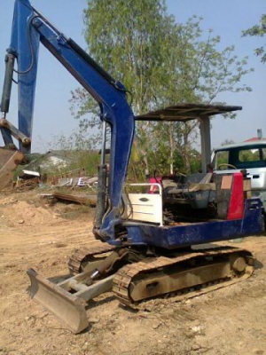 ขายรถแบ็คโฮเล็ก IHI 35