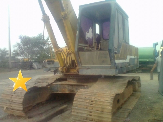 KOBELCO MARK I - K907D SK 200 สภาพดีเดิมๆ เครื่องเดิมปั๊มเดิม K3V แห้งดีไม่มีเยิ้ม ภายในเก๋งสะอาด บูมอาร์มสวยมีปะบ้างเล็กน้อย ช่วงล่างโรลเลอร์โซ่บูทใบแทรกสภาพดี เอกสารเล่มทะเบียน ราคาต่อรองได้ครับ