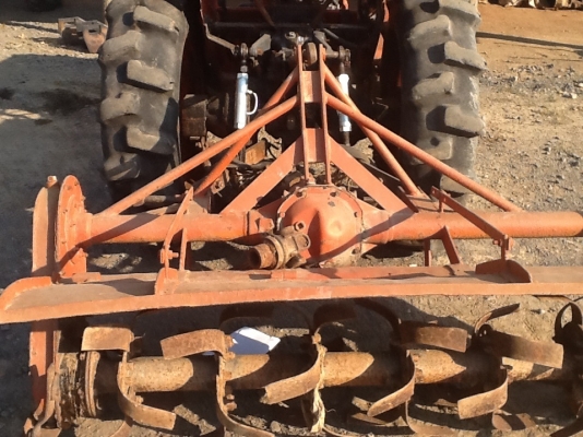 คูโบต้า L2605 4 WD 2 เพลาพร้อมโรตารี่. ขายตามสภาพถูกๆ