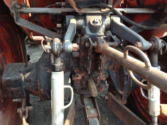 คูโบต้า L2605 4 WD 2 เพลาพร้อมโรตารี่. ขายตามสภาพถูกๆ