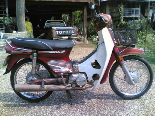 ขายดรีมคุรุสภา(แดง)เล่มทะเบียนพร้อมชุดโอนเครื่องดีอะไหล่เดิมครบขาย 9500 บาท