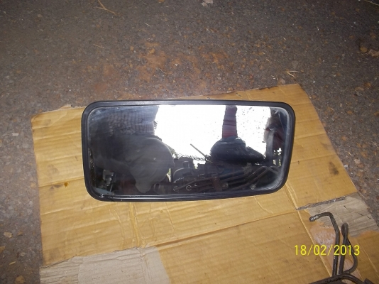 ขายกระจกมองข้าง  ยี่ห้อCATของแท้100เปอร์เซ็นใส่กับรถบรรทุก