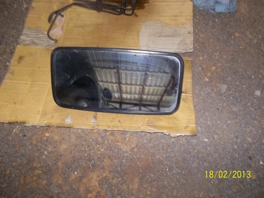 ขายกระจกมองข้าง  ยี่ห้อCATของแท้100เปอร์เซ็นใส่กับรถบรรทุก