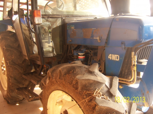 ฟอร์ด 3930 3 สูบ 2 เพลา 64 แรง เกียร์ทอร์ก ฟอร์ด 3930 3 สูบ 2 เพลา 64 แรง เกียร์ทอร์ก