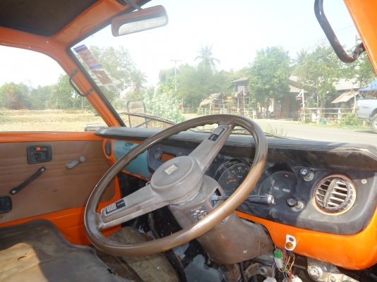 ลดราคาแล้วครับมาก่อนได้ก่อนขายด่วน รถISUZU 4ล้อกลาง TLD85HP