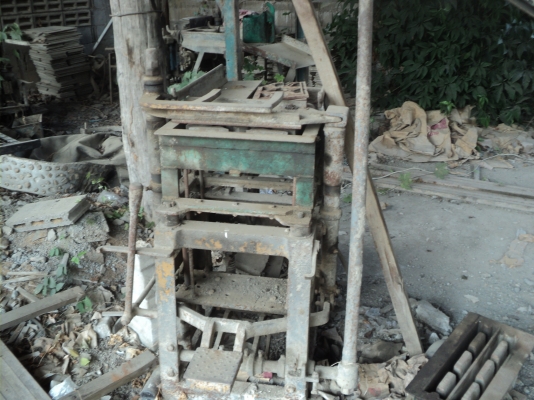 ขายเครื่องปั้นอิฐบล็อกพร้อมอุปกรณ์