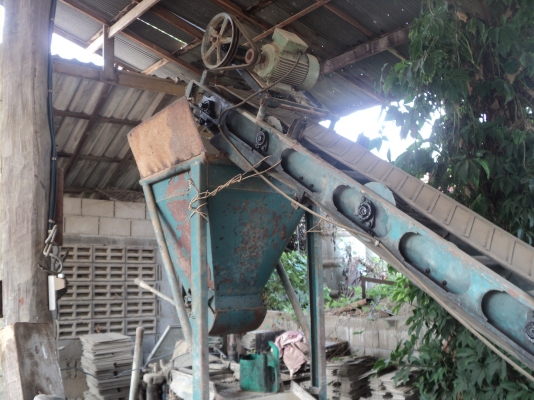 ขายเครื่องปั้นอิฐบล็อกพร้อมอุปกรณ์