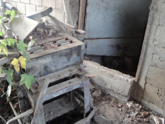 ขายเครื่องปั้นอิฐบล็อกพร้อมอุปกรณ์