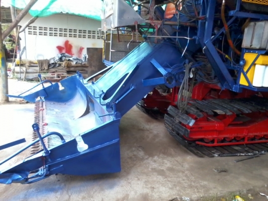 ขายแล้วครับ ไปเชียงราย ส่งเรียบร้อย สามชุก 12 HT(นอก) JO+turbo(~250 แรง) ปั้ม DYKIN 22 เลดทั้งคัน อุ้ม 2.5 ตัน ท่อส่งข้าวปรับระดับ ใช้ได้สองระบบ ทั้งรองกระสอบและอุ้ม