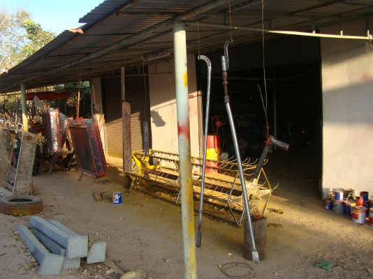 ขายแล้วครับ ไปเชียงราย ส่งเรียบร้อย สามชุก 12 HT(นอก) JO+turbo(~250 แรง) ปั้ม DYKIN 22 เลดทั้งคัน อุ้ม 2.5 ตัน ท่อส่งข้าวปรับระดับ ใช้ได้สองระบบ ทั้งรองกระสอบและอุ้ม