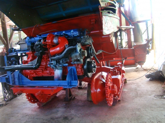 ขายแล้วครับ ไปเชียงราย ส่งเรียบร้อย สามชุก 12 HT(นอก) JO+turbo(~250 แรง) ปั้ม DYKIN 22 เลดทั้งคัน อุ้ม 2.5 ตัน ท่อส่งข้าวปรับระดับ ใช้ได้สองระบบ ทั้งรองกระสอบและอุ้ม