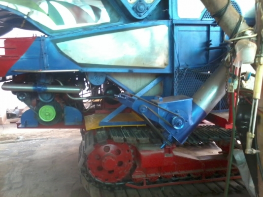 ขายแล้วครับ ไปเชียงราย ส่งเรียบร้อย สามชุก 12 HT(นอก) JO+turbo(~250 แรง) ปั้ม DYKIN 22 เลดทั้งคัน อุ้ม 2.5 ตัน ท่อส่งข้าวปรับระดับ ใช้ได้สองระบบ ทั้งรองกระสอบและอุ้ม