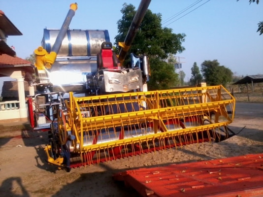 ขายแล้วครับ ไปเชียงราย ส่งเรียบร้อย สามชุก 12 HT(นอก) JO+turbo(~250 แรง) ปั้ม DYKIN 22 เลดทั้งคัน อุ้ม 2.5 ตัน ท่อส่งข้าวปรับระดับ ใช้ได้สองระบบ ทั้งรองกระสอบและอุ้ม