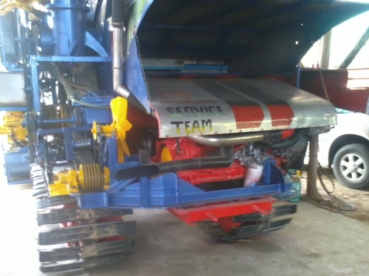 ขายแล้วครับ ไปเชียงราย ส่งเรียบร้อย สามชุก 12 HT(นอก) JO+turbo(~250 แรง) ปั้ม DYKIN 22 เลดทั้งคัน อุ้ม 2.5 ตัน ท่อส่งข้าวปรับระดับ ใช้ได้สองระบบ ทั้งรองกระสอบและอุ้ม