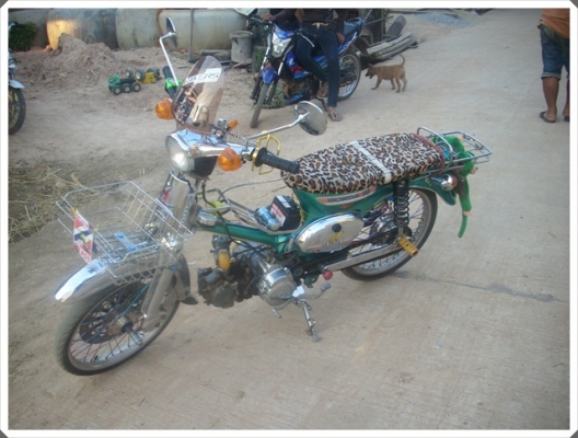 C70 เครื่องSUZUKI125มีเล่ม เครื่องดีเงียบสนิท แรงมาก วิ่ง130up