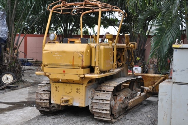 ขายรถดันดิน KOMATSU D30-15 สภาพสวยๆ ใช้งานน้อย ขายรถดันดิน KOMATSU D30-15 สภาพสวยๆ ใช้งานน้อย