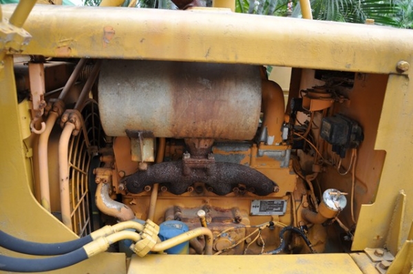 ขายรถดันดิน KOMATSU D30-15 สภาพสวยๆ ใช้งานน้อย ขายรถดันดิน KOMATSU D30-15 สภาพสวยๆ ใช้งานน้อย