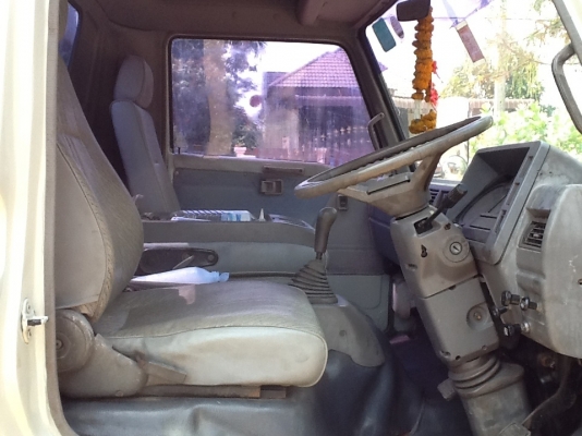 ขายหกล้อ FCเครื่อง 120 รถปี38 กระจกไฟฟ้า หัวกับคัตชี รถห้างแท้ๆ รถยาว4.3เอาไปต่อเป็นดั้มดินหรือดั้มเกษตรก็ได้ สภาพพร้อมใช้เลย