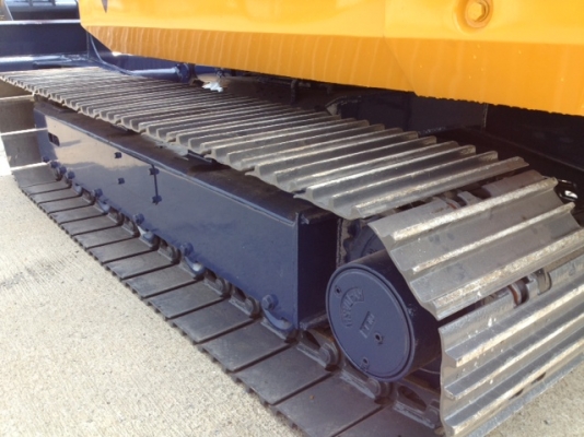 ขายรถแบคโฮล KOMATSU PC40-6 ทำสีใหม่ นำเข้า มือสองจากญี่ปุ่นแท้ๆ