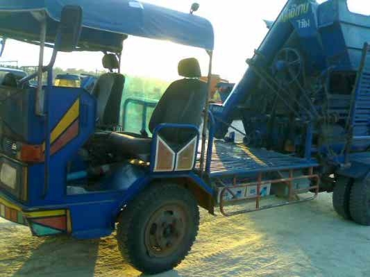 รถนวดข้าวเกษตรพัฒนา 6 ฟุต เครื่องอีซูซุ 110 แรงม้า