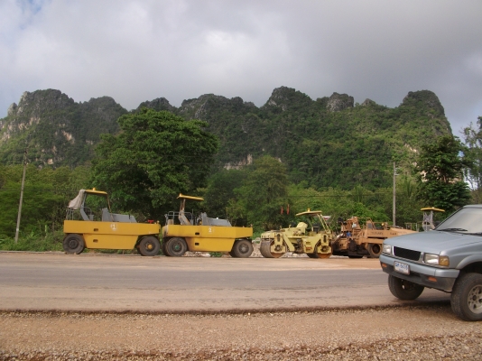 ลดราคาลง 500000 ครับเจ้าของร้อนเงิน ขายที่ดินใกล้ถนน 4เลนสาย 105(แม่สอด-ตาก) ก่อนถึงแม่สอด 15กม.