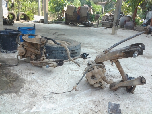 JOECLASSIC..ชำแหละsd23เรียบร้อยแล้วค่ะต้องการอะไหล่ชิ้นไหนโทรสอบฤามได้เลย..เครื่องsd23พร้อมเกียร์มีใบคุม..ขายแล้ว ..ชุดดิสก์เบรคหน้าใส่520 521 620..5500.พร้อมปีกนกบน-ล่าง..เฟืองท้าย35/8..รอบไว..พร้อมดุมหลัง..4000..ทะเบียนพร้อมชุดโอนสนใจอะไหล่อื่นๆสั่งได้เ