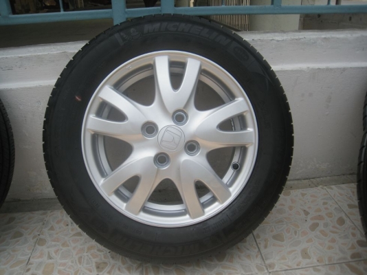 ขายล้อแม็ก Honda brio 14"x5" 4 รู100 et50 +ยางปี 5012 (081-3747940)