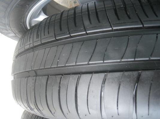 ขายล้อแม็ก Honda brio 14"x5" 4 รู100 et50 +ยางปี 5012 (081-3747940)