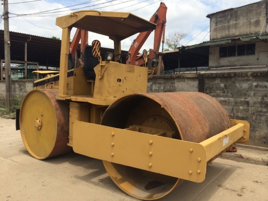 ขายด่วนรถบด3ล้อเหล็ก SAKAI R2 ตรวจเช็คพร้อมใช้