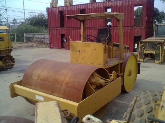 ขายด่วนรถบด3ล้อเหล็ก SAKAI R2 ตรวจเช็คพร้อมใช้