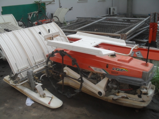 ขายรถดำนาเดินตาม KUBOTA 4 แถว