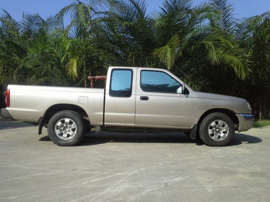 ขายNisan BigM KingCab ปี2000 เครื่อง K24A เีกียร์ออโต้ แก๊สถังโดนัทติดมา2เดือน