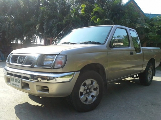 ขายNisan BigM KingCab ปี2000 เครื่อง K24A เีกียร์ออโต้ แก๊สถังโดนัทติดมา2เดือน