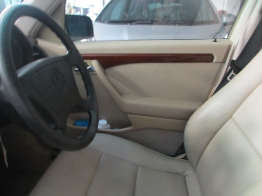 ขาย Benz c-class ปี98 รุ่นสุดท้ายก่อนเปลี่ยนตาถั่ว รถนำเข้าจากห้างแท้