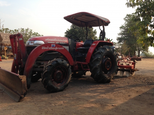 ยันร์ม่า EF453 4WD 2 เพลา ใบมีด ผาน6x24 LCS ทำงาน 1454 ชั่วโมง