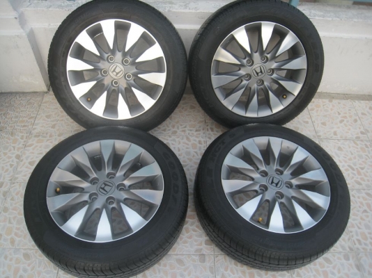 ขายล้อแม็ก honda civic 16"x6.5" 5 รู114 et45 +ยางธันวาปี09 (081-3747940)