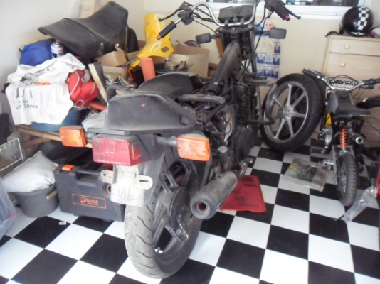 ขายxs250 รถจอดนานครับมีสำเนาทะเบียนให้ครับเป็นชื่อผมเองเพิ่งต่อมา