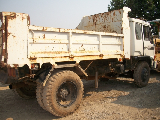 ขายรถหกล้อดั๊ม มิตซู