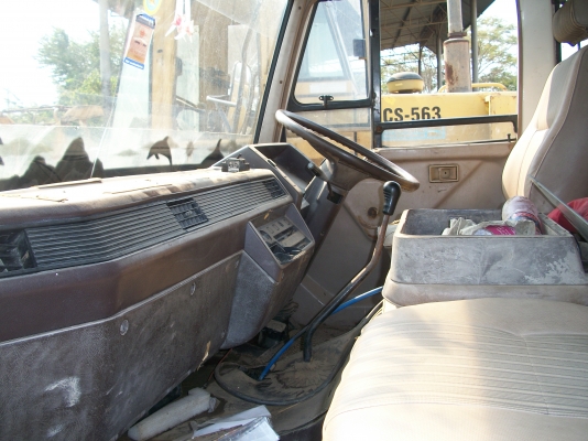 ขายรถหกล้อดั๊ม มิตซู