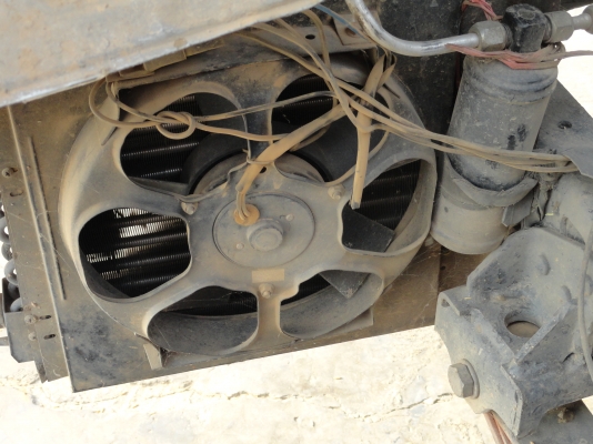 ขายรถหกล้อ DYNA350 เครื่อง13ฺB เครื่องดี รถพร้อมใช้งาน