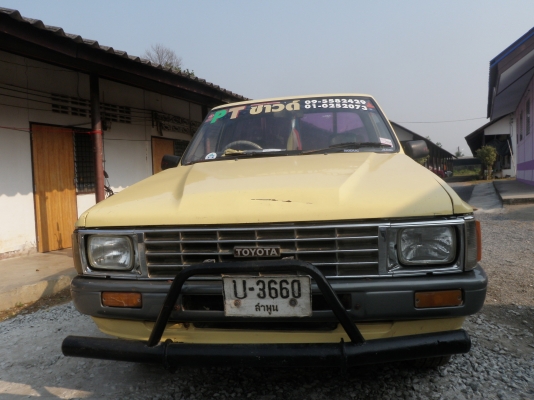 ขาย TOYOTA HILUX  LN56 ภาษีเต็มพร้อมใช้ วิ่งไกลสบาย