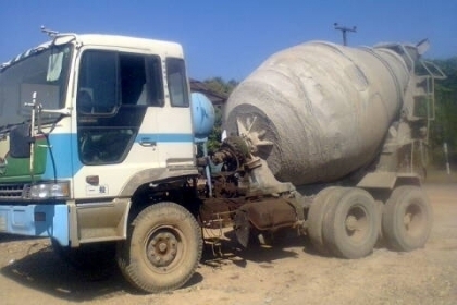 10ล้อโม่ปูนHINO(รถนอก)โม่ขนาด5 คิวเครื่องยตร์ HO7C