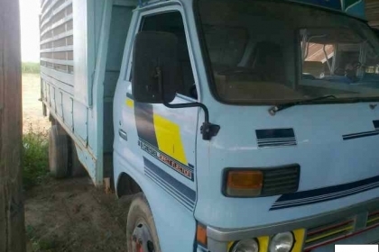 6ล้อดั้มบรรทุกข้าวเปลือกISUZU TLD 100แรงม้า ยางขนาด8.25
