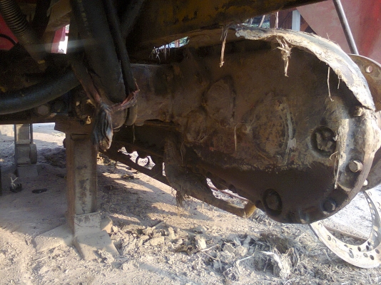 ขายรถเกี่ยวนวดข้าว รุ่น ไวไฟ2002