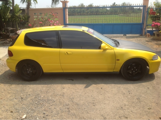 ขาย3Dr เกียร์ธรรดา LPG หัวฉีด เครื่อง D15B Sunloof ภายในตัวนอก สีสดๆ