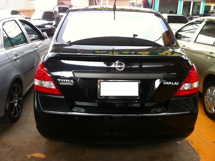 ขาย Nissan tida latio สีดำ