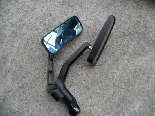 ขายกระจกPROBIKER หมวกกันน็อคMINI ท่อเดิม GORILLA GIO ครับ ถูกๆ