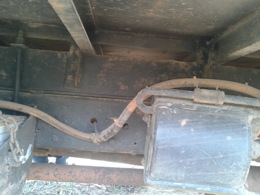 ขาย 6 ล้อ ISUZU NPR 115 รถห้างแท้100\%  เกียร์สั้นแท้ ปี36