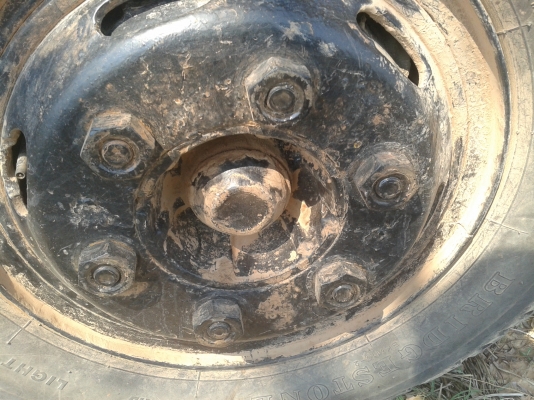 ขาย 6 ล้อ ISUZU NPR 115 รถห้างแท้100\%  เกียร์สั้นแท้ ปี36